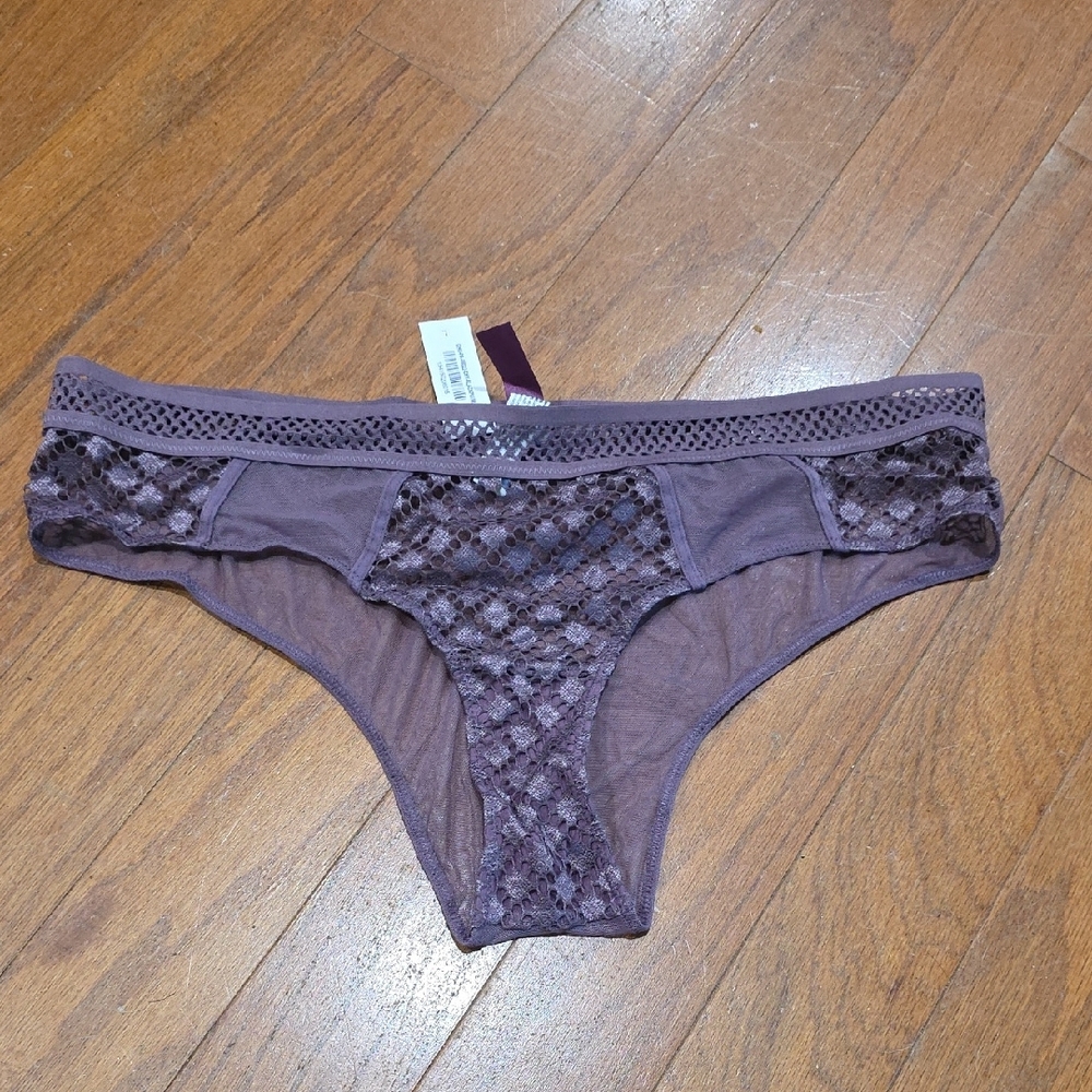 Adore‎ Me Black and Purple Lace Panties - Picture 3 of 3